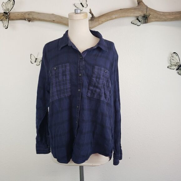 Lucky brand plaid flannel shirt - Picture 1 of 8